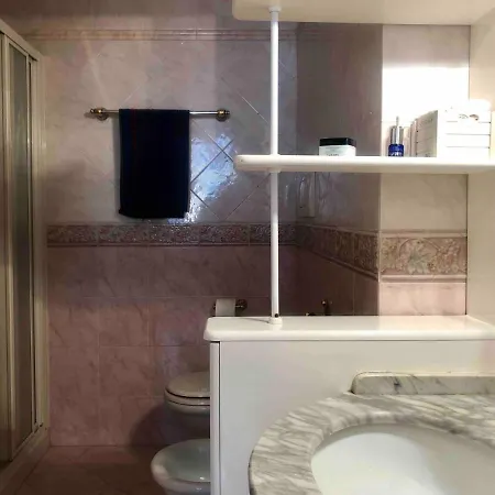 Beachfront, Private Garden, Central Area, Private Entrance Domek letniskowy San Benedetto del Tronto