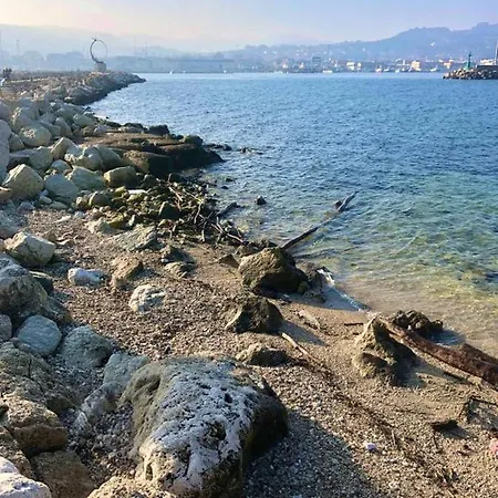 Beachfront, Private Garden, Central Area, Private Entrance San Benedetto del Tronto